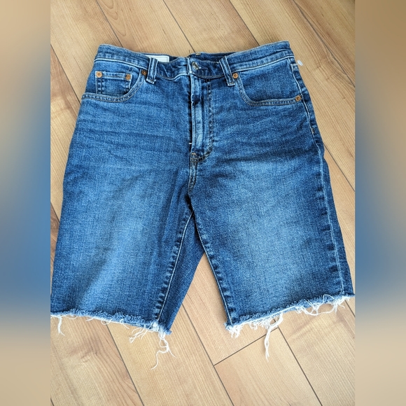 The Gap Women's 9" High Rise Bermuda Shorts Navy Blue Size US 27 - Picture 4 of 4